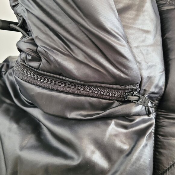 Gap Big Puff Cropped Black PrimaLoft Jacket BNWT - Size Large - Picture 7 of 15